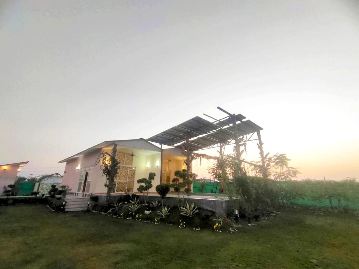 Shaw Estate-Farm House For A Small Parties-Jp Farm Greater Noida Dış mekan fotoğraf