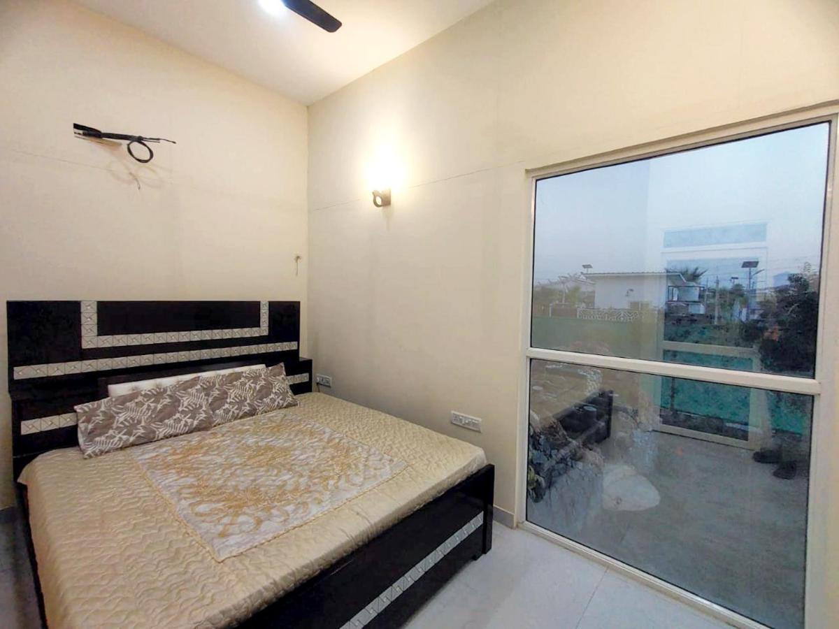 Shaw Estate-Farm House For A Small Parties-Jp Farm Greater Noida Dış mekan fotoğraf