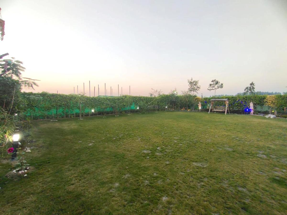 Shaw Estate-Farm House For A Small Parties-Jp Farm Greater Noida Dış mekan fotoğraf